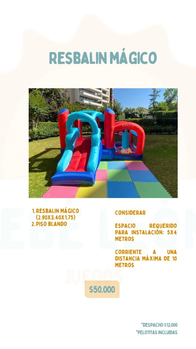 Resbalín Mágico inflable de 2,90 × 3,40 × 1,75 metros instalado sobre piso blando en un jardín
